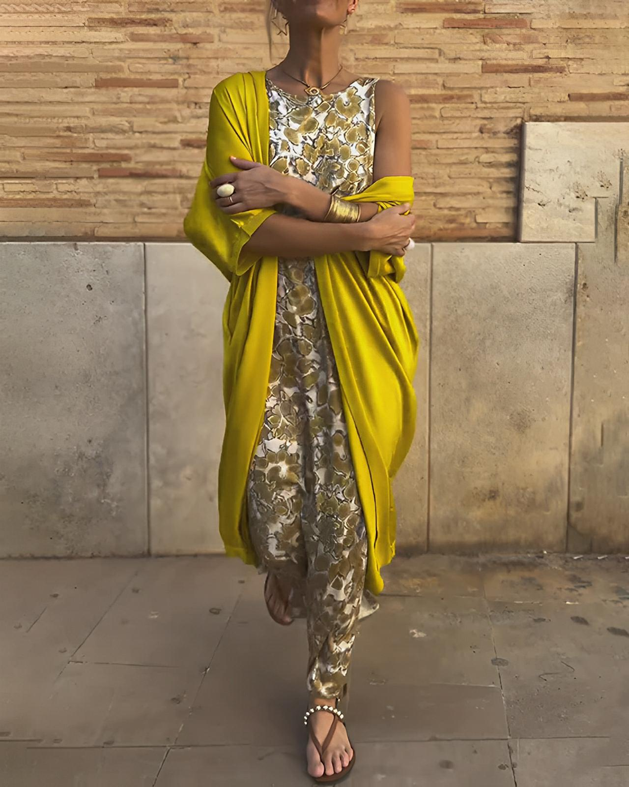 Elegant Two-Piece Suit with Vintage Print
