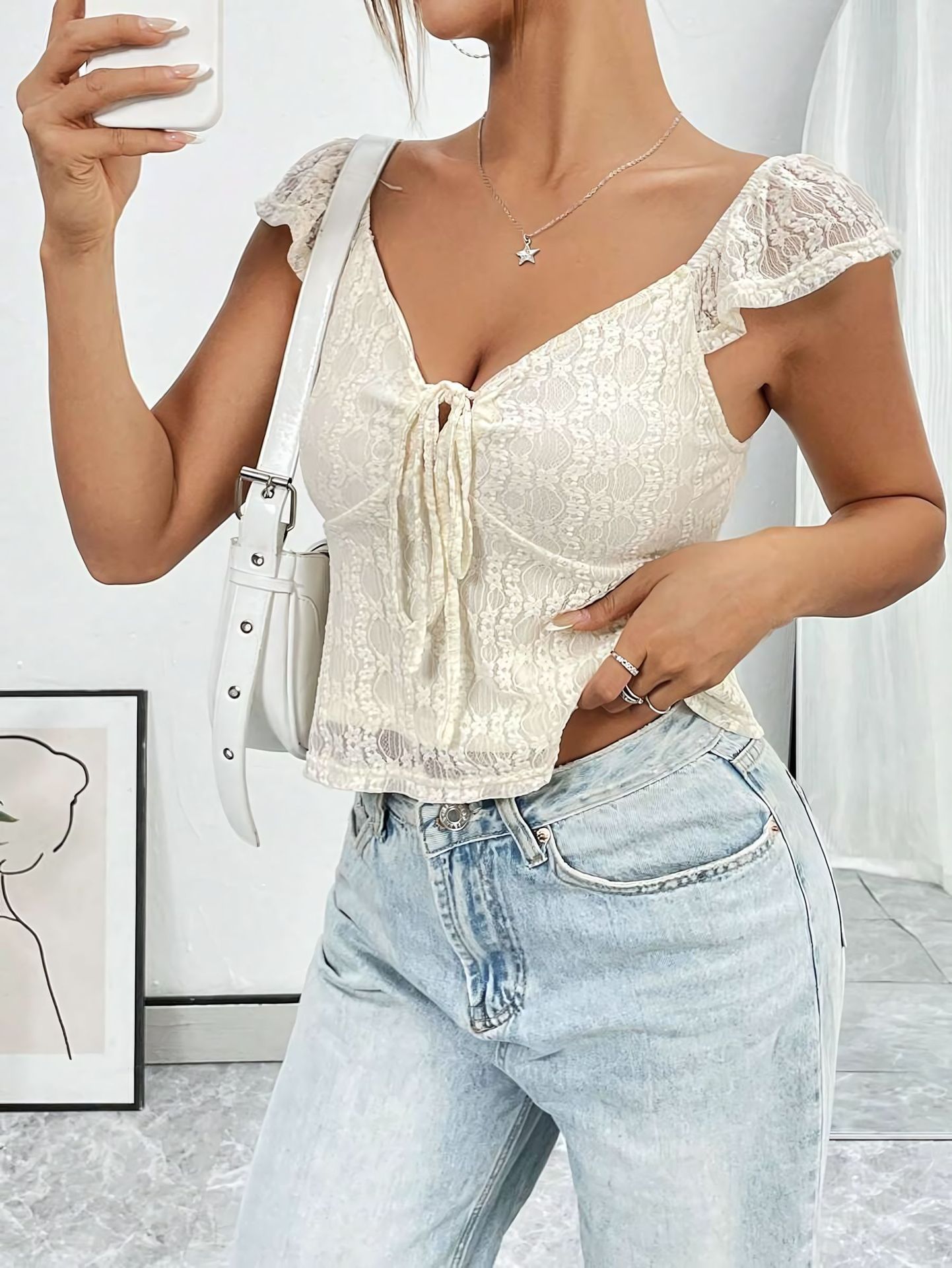 Casual Short Lace V-Neck Top – Chic Lace Band Design