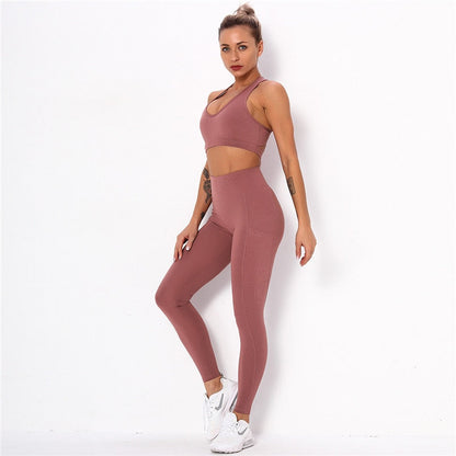 Striped Workout Set – High-Waist Leggings & Sports Top