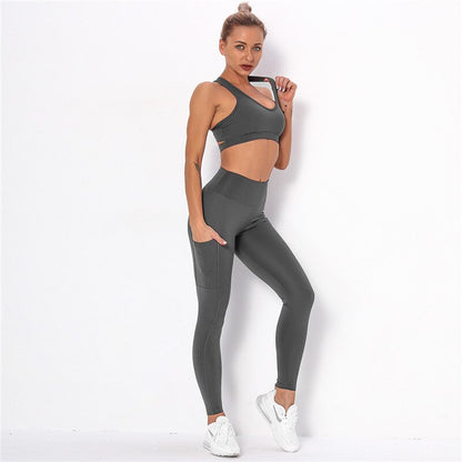 Striped Workout Set – High-Waist Leggings & Sports Top