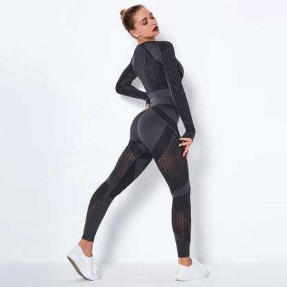 Seamless Gym Set – High-Waist Leggings & Long-Sleeve Workout Shirt